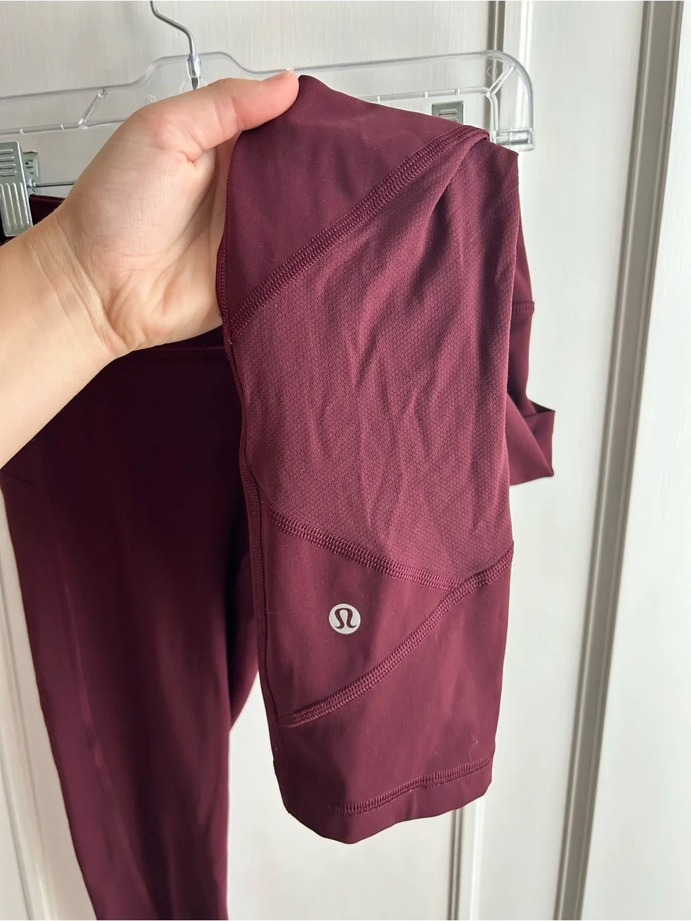 Lululemon Pace Rival Crop in Dark Adobe Size 4